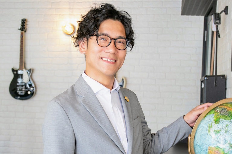 代表取締役 阿部賢史